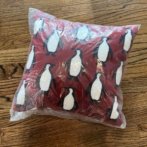 16” Penguin Crewel Pillow NWT